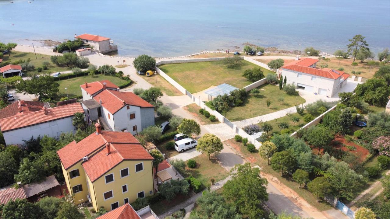 Lina Apartments Умаг Экстерьер фото