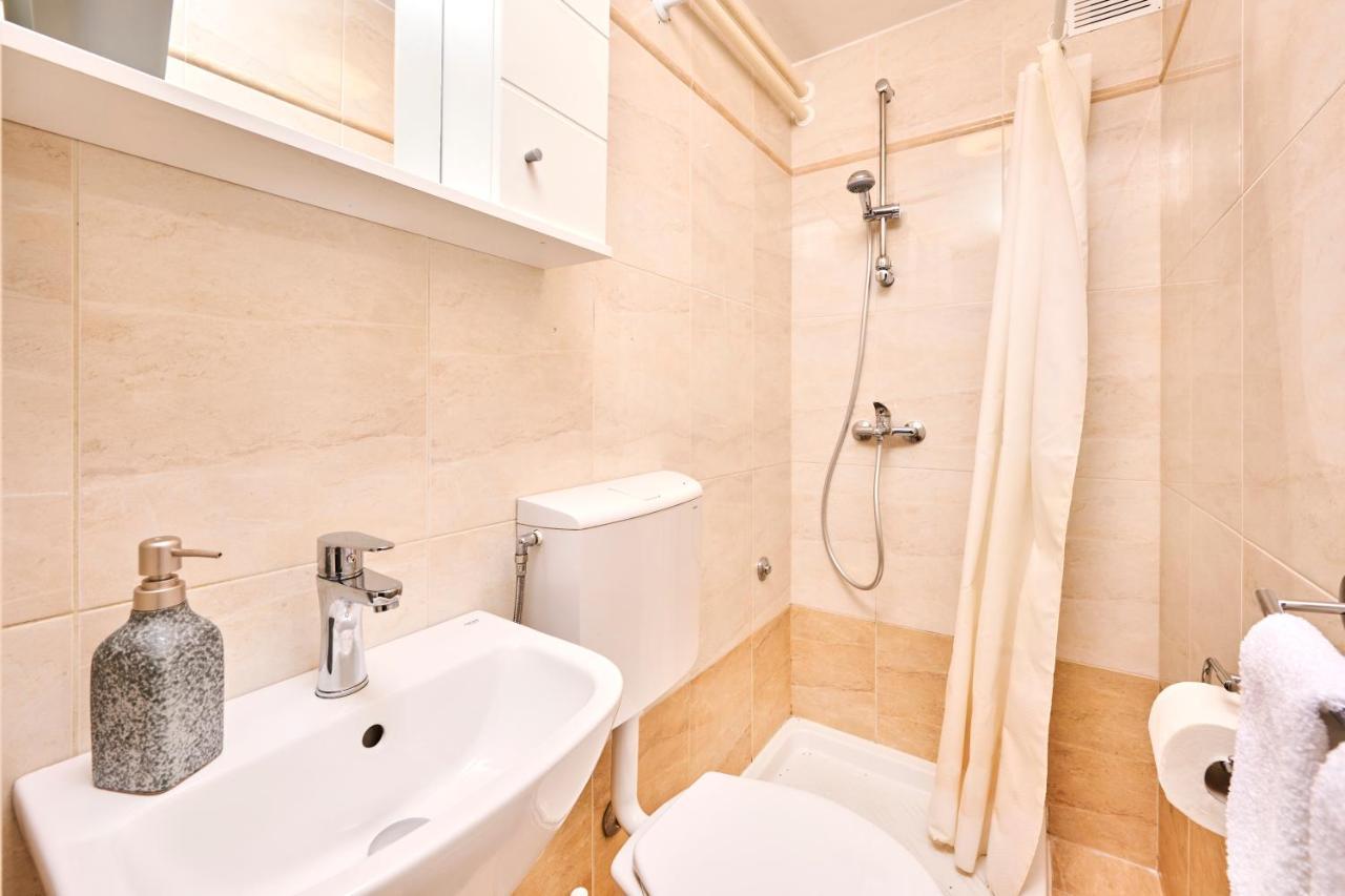 Lina Apartments Умаг Экстерьер фото