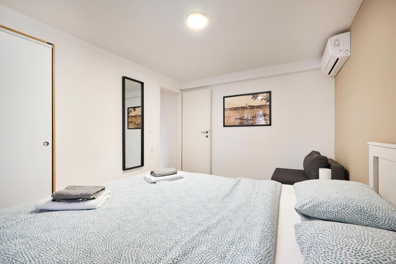 Lina Apartments Умаг Экстерьер фото